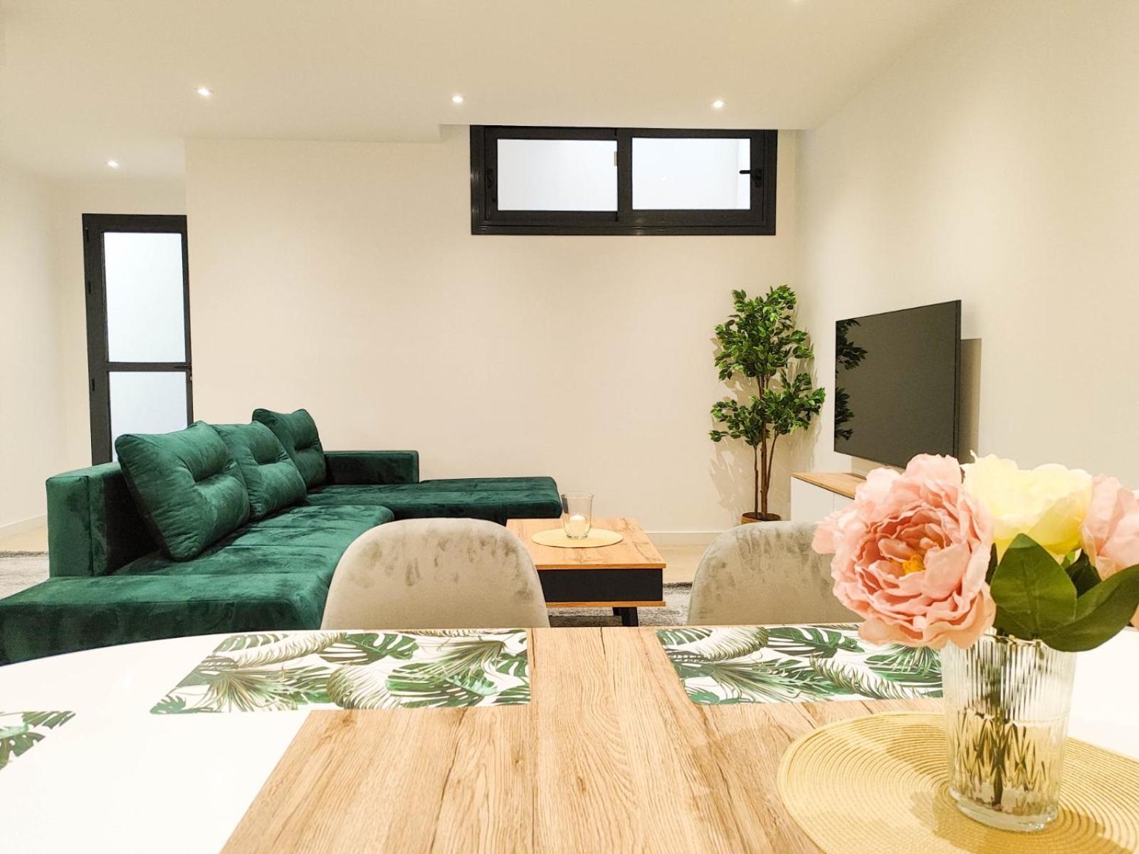 Amberes Apartment, A Stylish Villa'S Independent Downstairs Apartment With Private Swimming Pool And Terrace Polop Εξωτερικό φωτογραφία